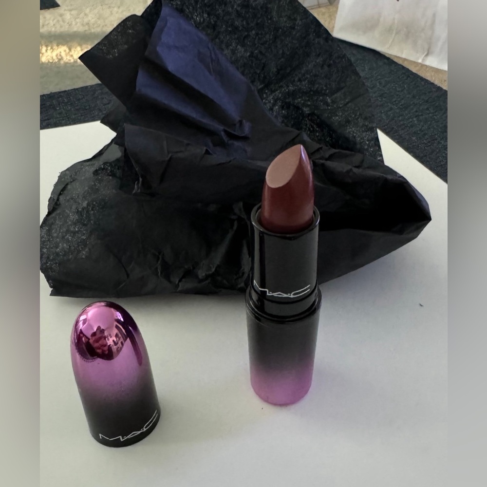 MAC Love Me Lipstick